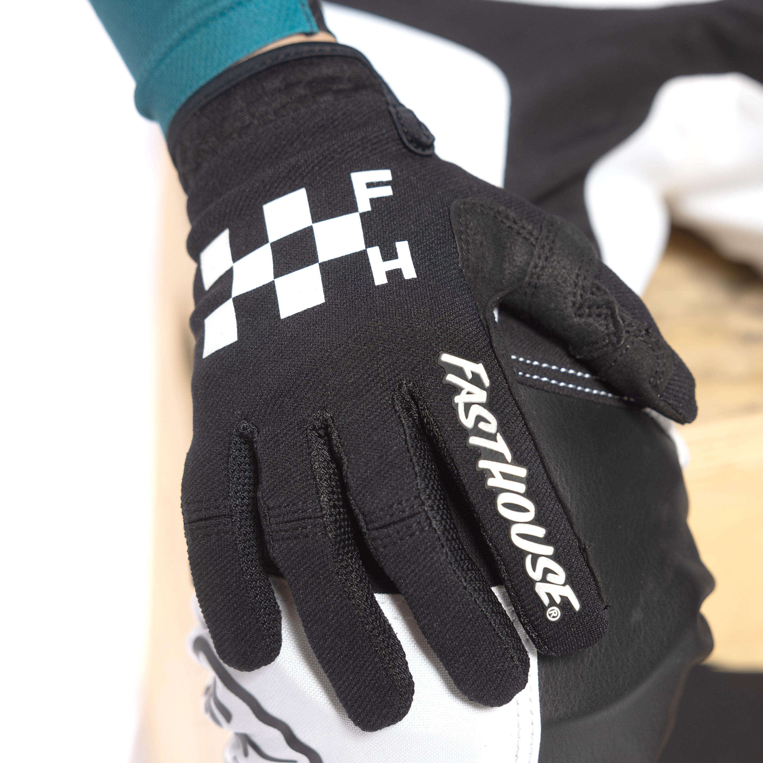 Youth Speed Style Grit Glove - Black_Detail2